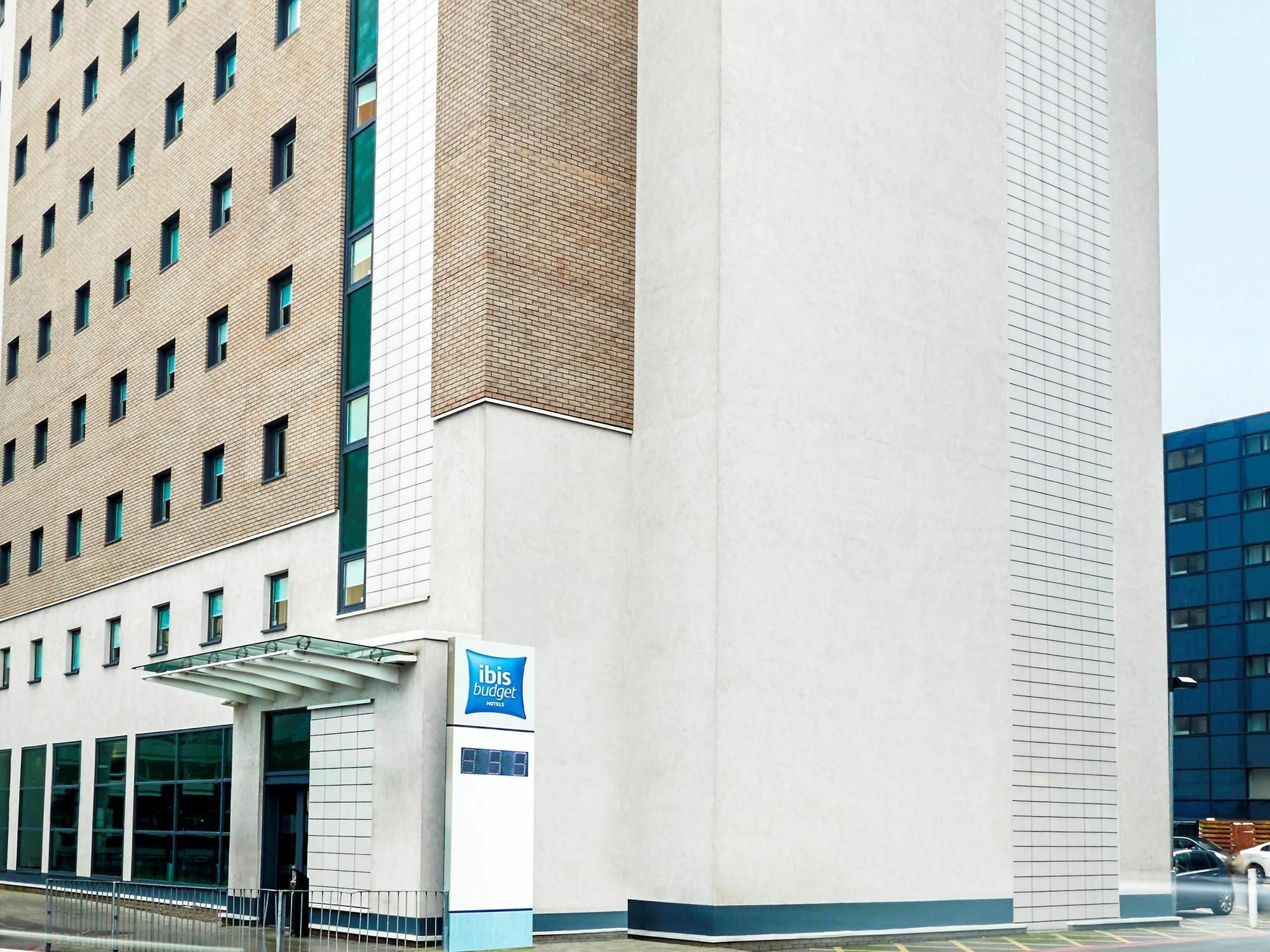 Ibis Budget Birmingham Airport Terminal Building - Nec Bickenhill Kültér fotó